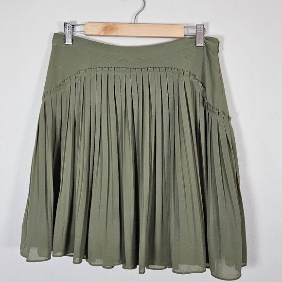 REISS Orelle Pintuck Panel Mini Skirt Olive Pleated Size 8 - Picture 2 of 10